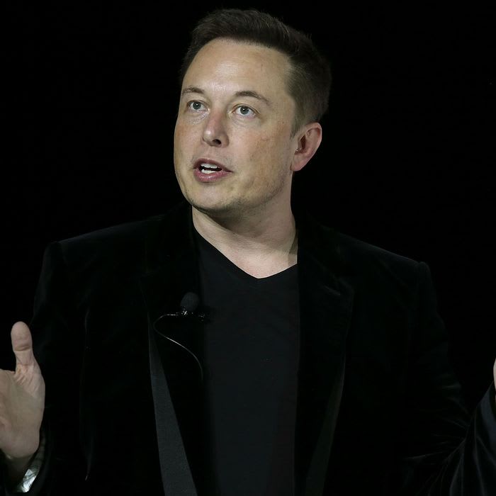 How Elon Musk Learns Faster and Better Than Everyone Else