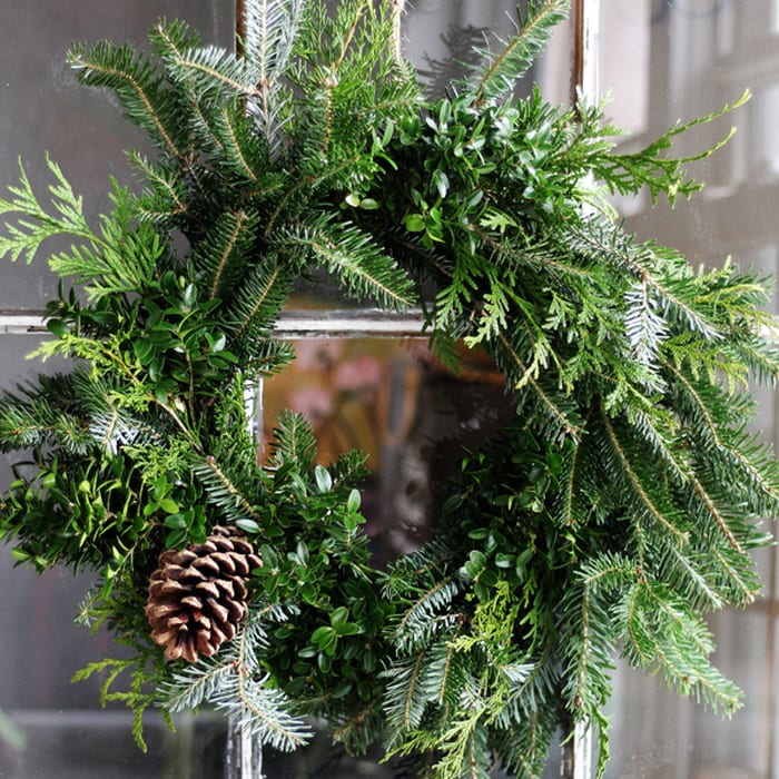 Make a Natural Christmas Wreath for Less Than $5