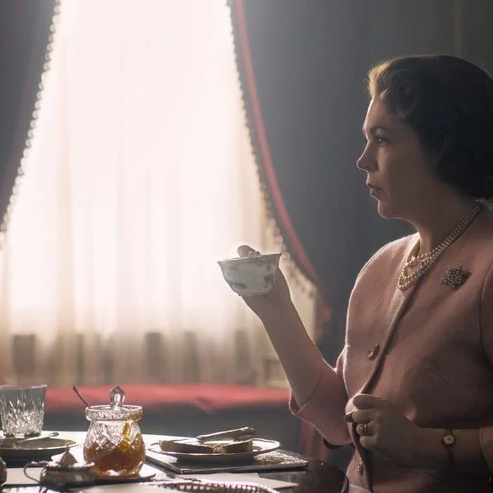 Netflix releases first picture of Olivia Colman as the Queen in The Crown