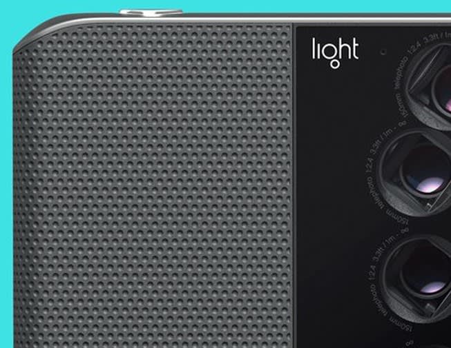 Light L16 Review: This Is What Your Phone's Future Looks Like
