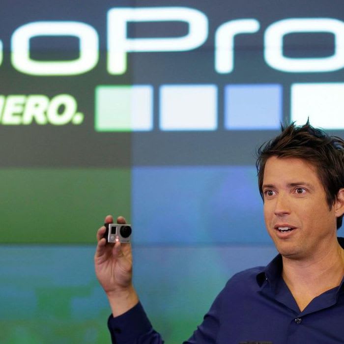 GoPro predicts revenue slump, slashes jobs and dumps drones; stock plunges