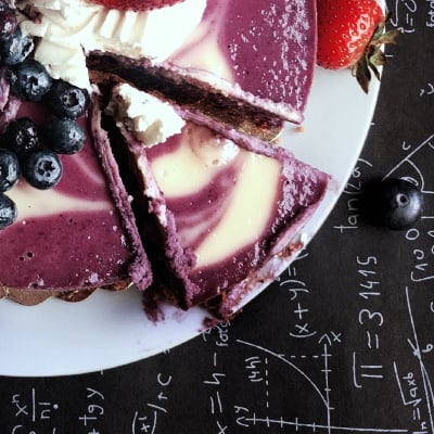 New Algorithm Solves Cake-Cutting Problem