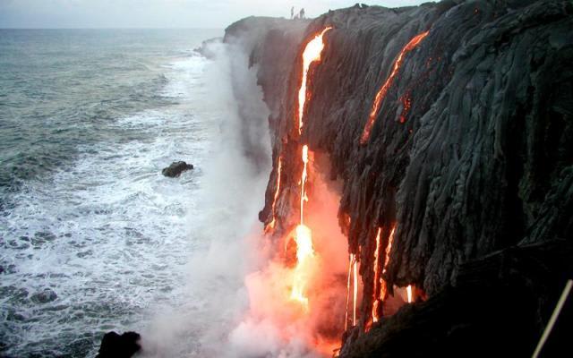 http://volcano.si.edu/volcanoes/region13/hawaii/kilauea/2708kil2.jpg