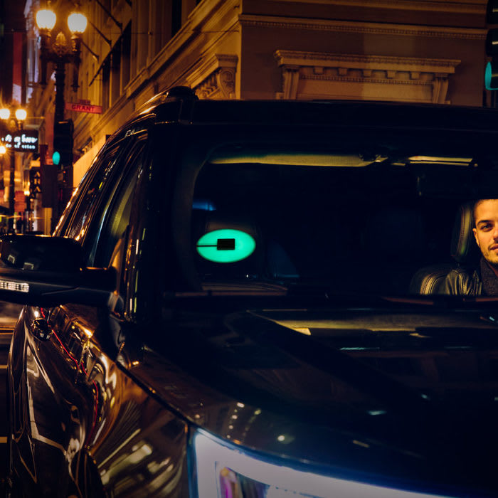 Uber starts rolling out Beacon, a new color-coded windshield pickup signal