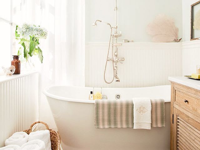 5 Divine Bathrooms With Freestanding Tubs