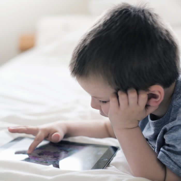 How to Foster a Healthy Relationship Between Kids and Tech