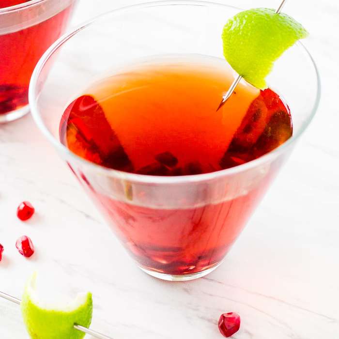 Pomegranate Gimlet-A Tart Holiday Gin Cocktail for Parties!