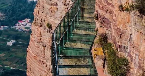 Whoever Designed This Glass Bridge Prank Is A Psychopath