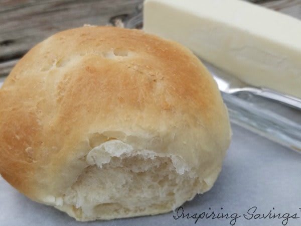 Delicious Easy Homemade Dinner Rolls Recipe - From Scratch