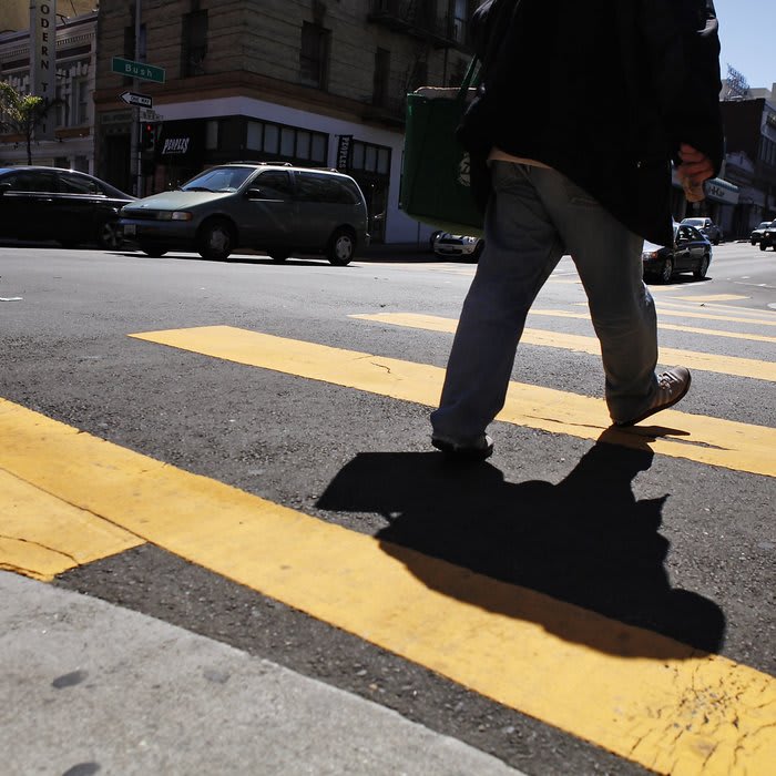 San Mateo supes call for ban on using phones in crosswalks