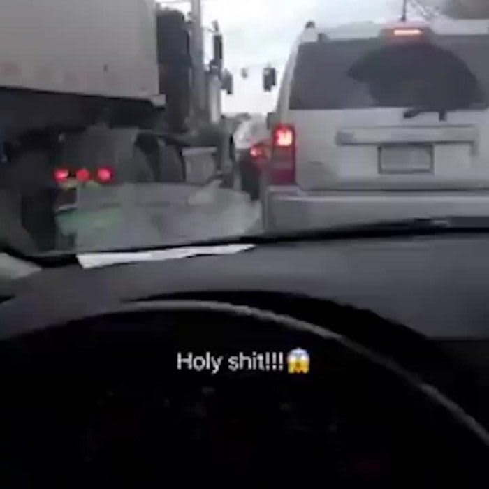 Truck driver's not having that.