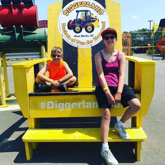 Diggerland: Can You Dig It?