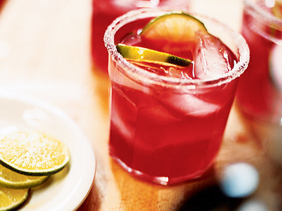 10 Cranberry Cocktails to Drink This Thanksgiving