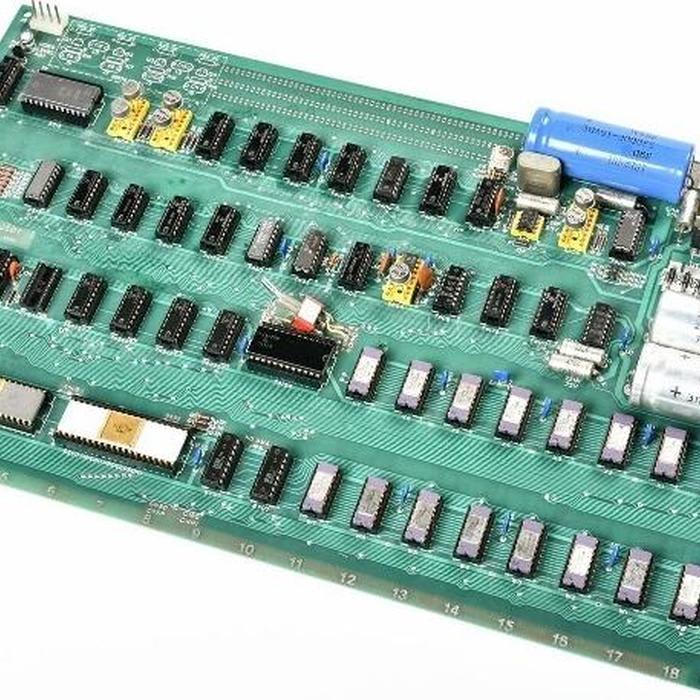 Original Apple-1 Goes Up for Auction