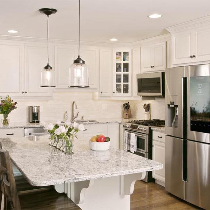 Kitchen Pendant Lights Are So Hot Right Now!