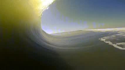 Hmr while i surf under a really long wave
