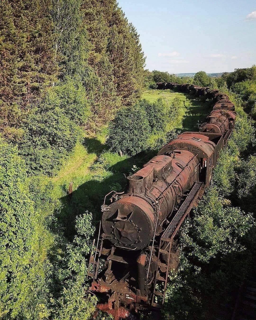 Abandoned train.