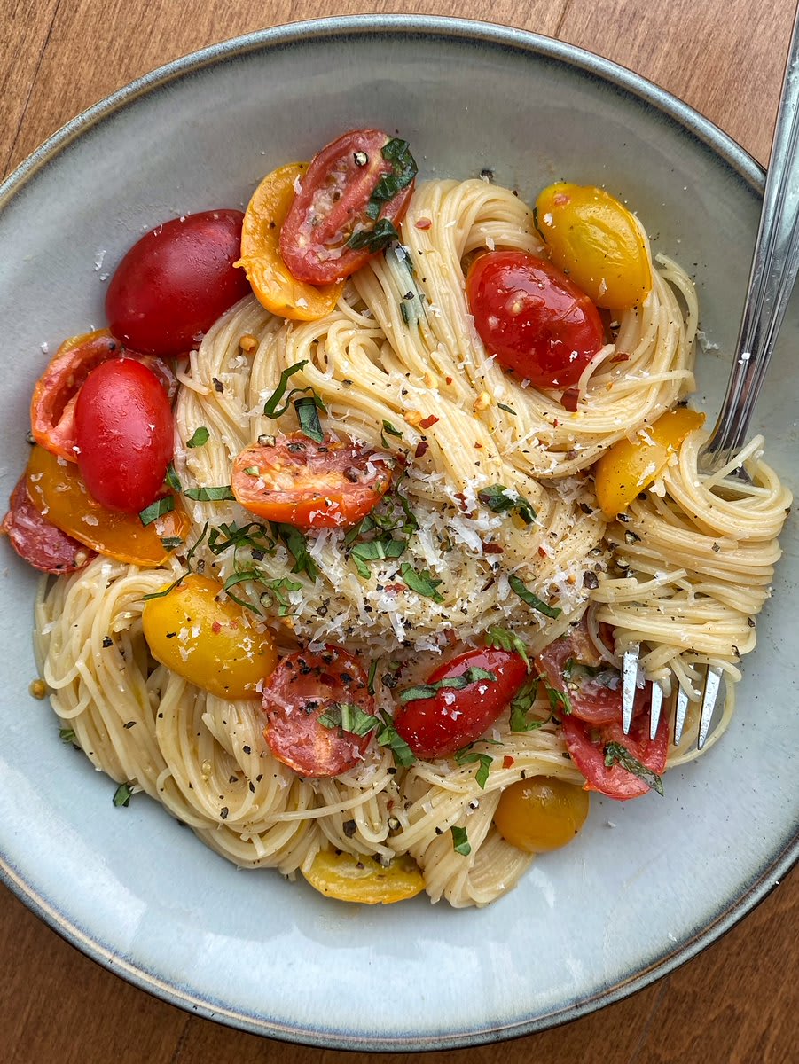 @inagarten's summer garden pasta uses "an ingenious method of making a quick weeknight pasta sauce, and I make it every single summer." Get the details: