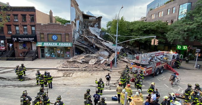 Three-story building comes crashing down in Brooklyn