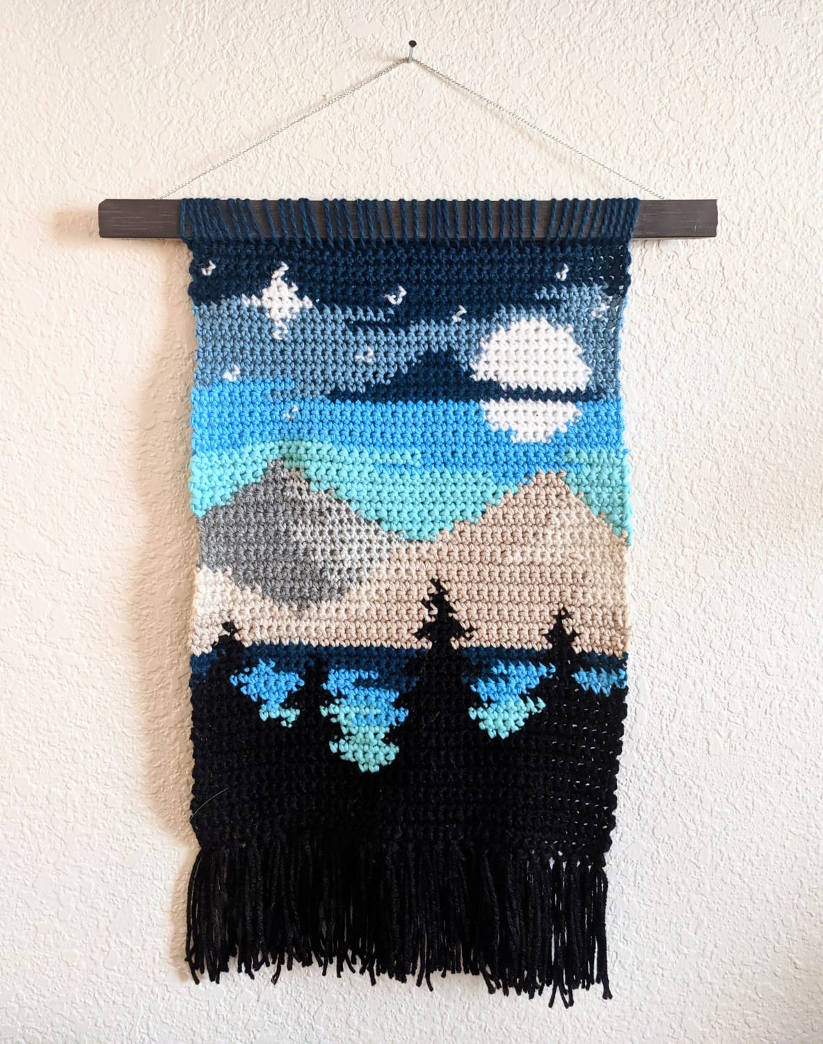 A house warming gift for my mom who just moved out of the Rocky Mountains! Pattern by Love and Stitch Designs, bought on Etsy.