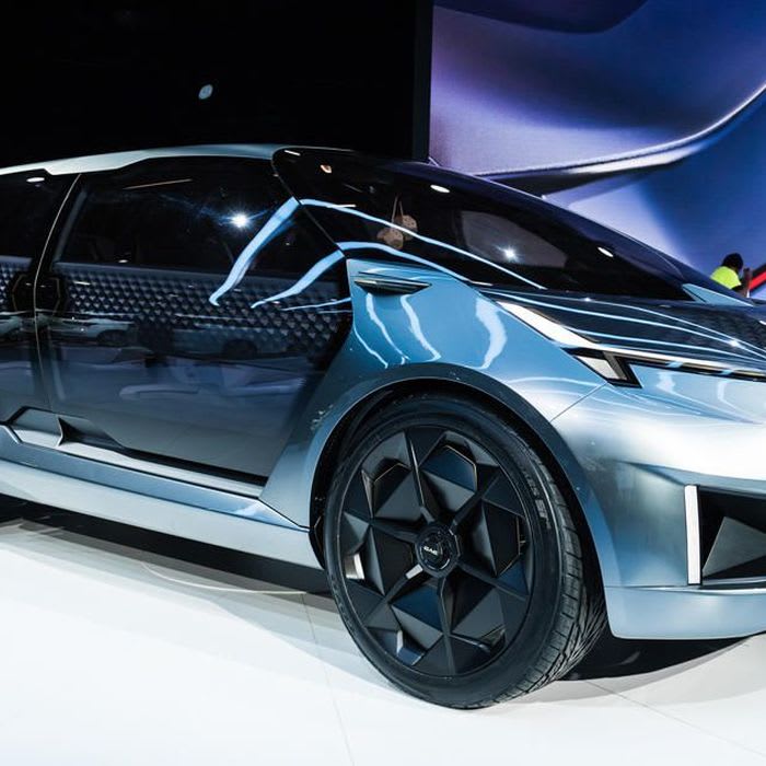 GAC's Entranze concept is a slick EV with room for seven