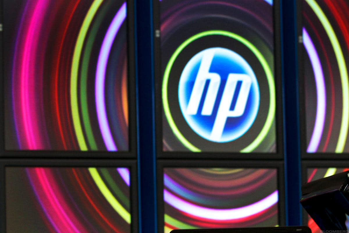 How to Trade HP Inc. and Hewlett-Packard Enterprise on Earnings