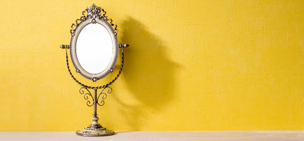 Do You Work With a Narcissist? Here's How to Tell in 5 Minutes