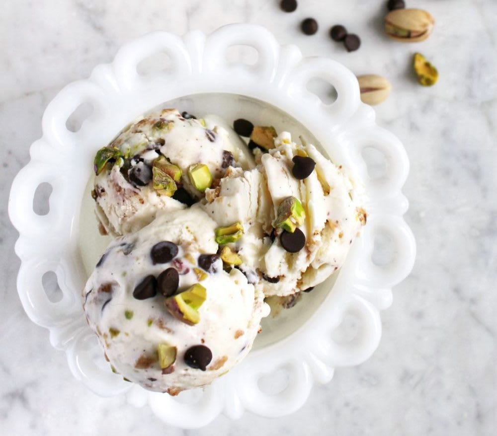 Cannoli Ice Cream - Dish 'n' the Kitchen
