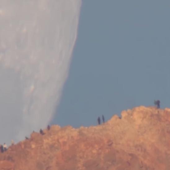 The moon sets behind Teide Volcano in real-time - The Kid Should See This