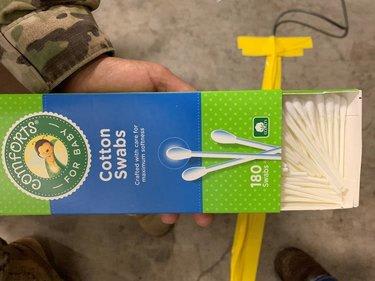 Fed shipment of Q-tip-style coronavirus swabs puzzles Washington state officials, latest wrinkle in supply woes