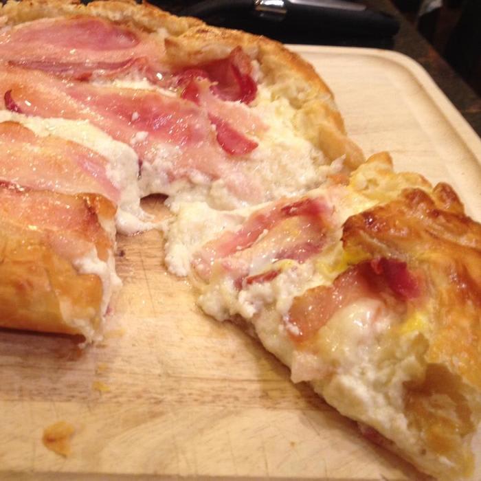 Savory Cheese and Bacon Pie: puff pastry makes it SO easy!