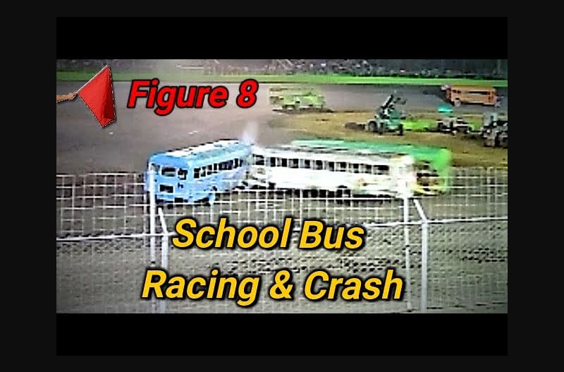 New School Bus Figure 8 race with Big Crash!