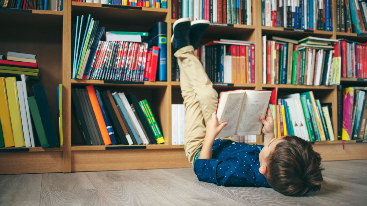 How to Get Your Kids to Read More This Summer