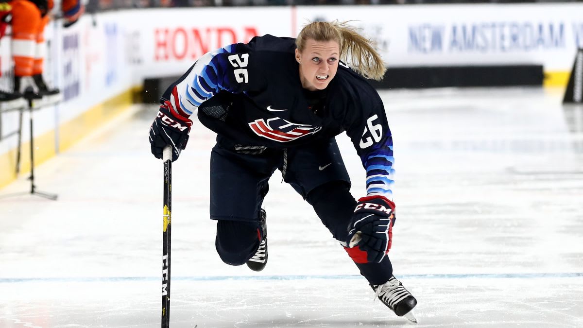 Kendall Coyne Schofield: I Was Wrong About Colin Kaepernick