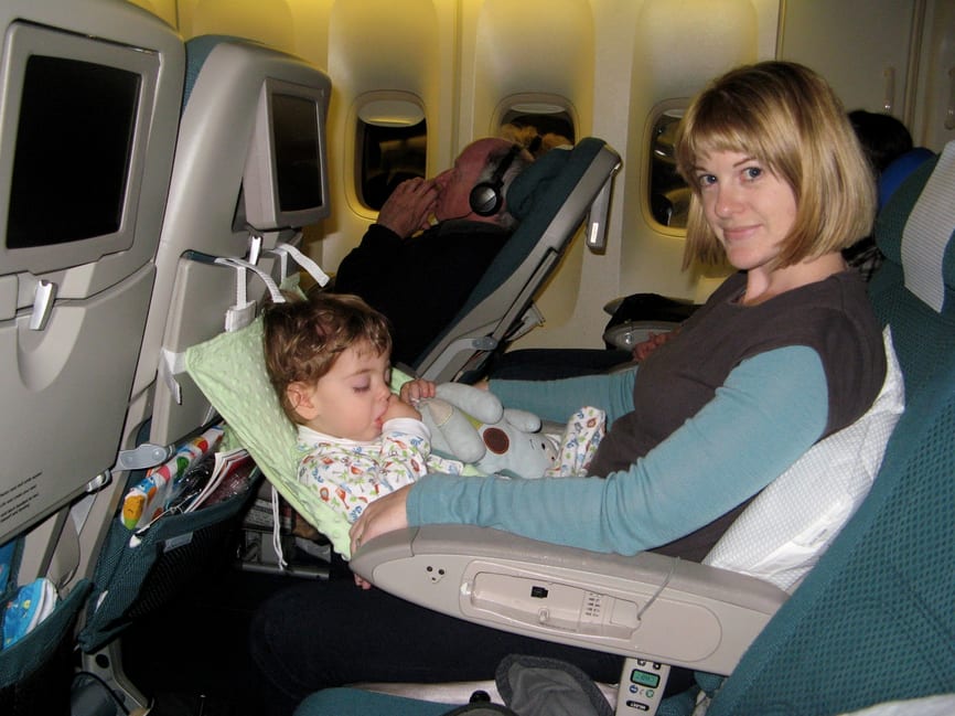 Know More About The Child Age Limit For Flight Ticket To India
