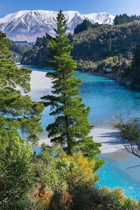 The incredible Rakaia Gorge hike, the best day trip from Christchurch, New Zealand!
