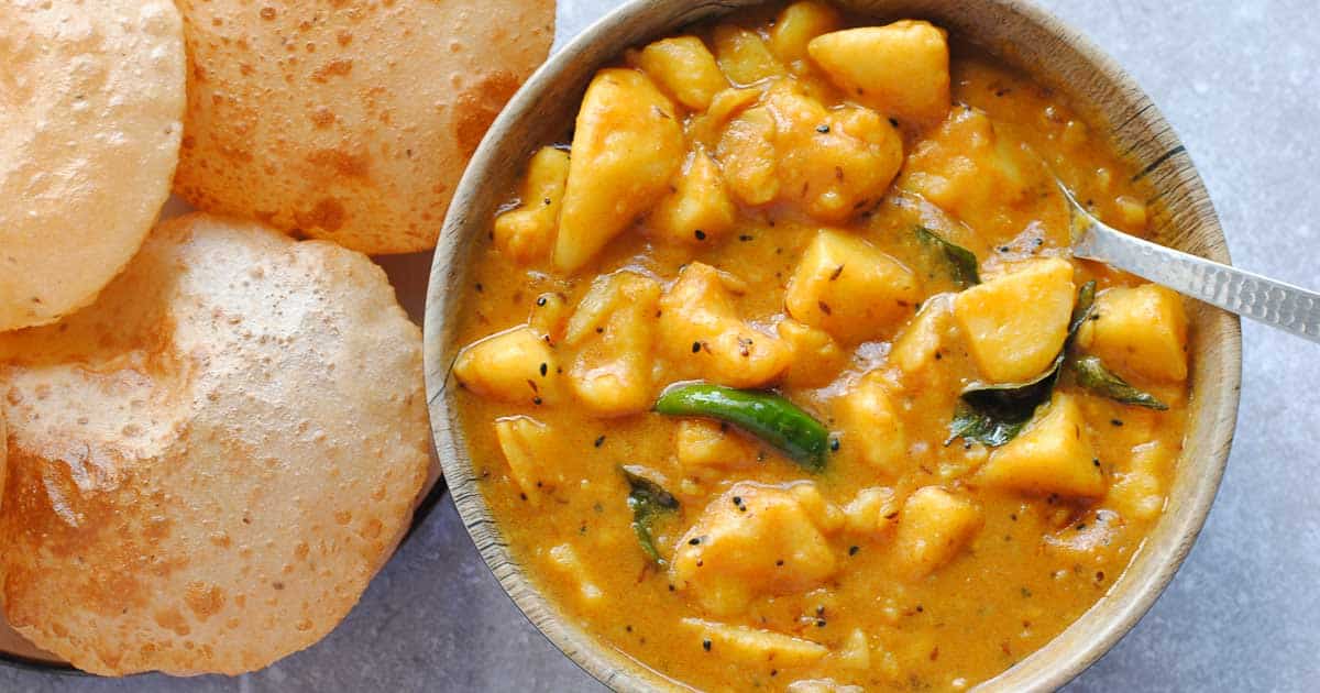 Potato Curry with Poori (Aloo Poori)