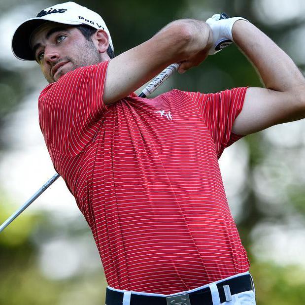 Pro golfer has clubs stolen ... shoots 63 with borrowed set