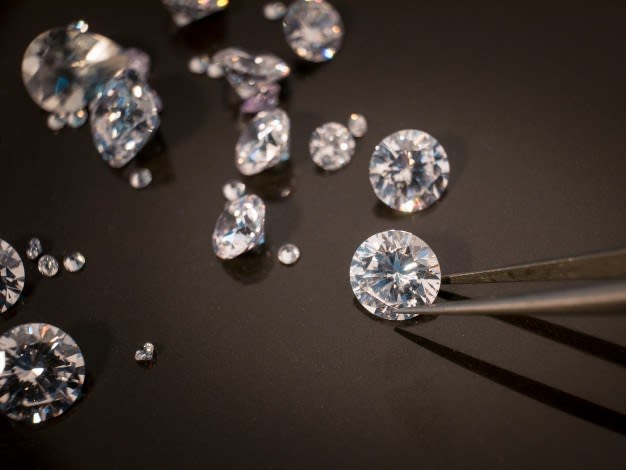 4 Tips To Help You Choose Wisely When Buying Loose Diamonds