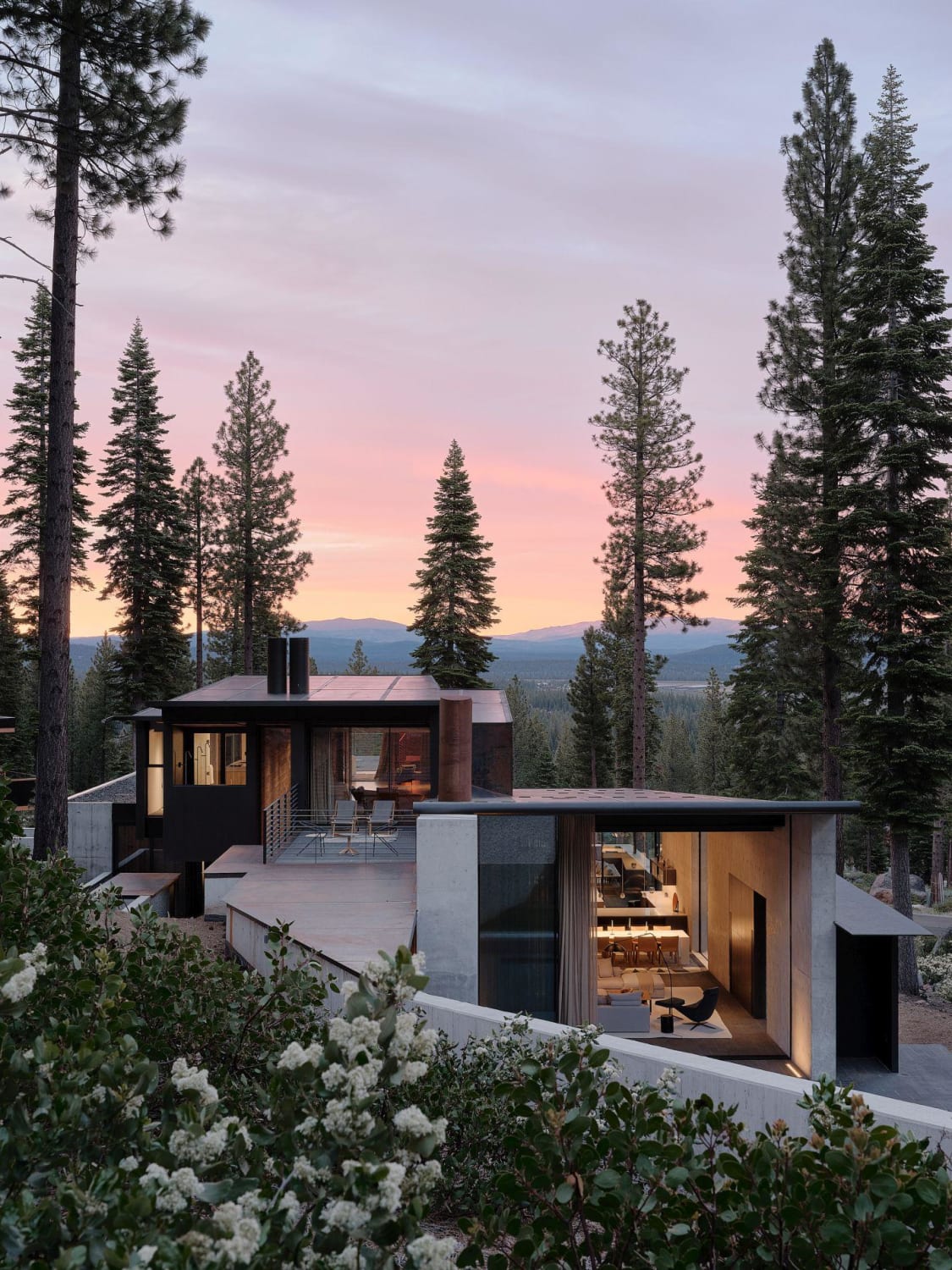 Vacation home on a challenging mountain slope near Lake Tahoe, Truckee, California by Faulkner Architects (Photo: Joe Fletcher)