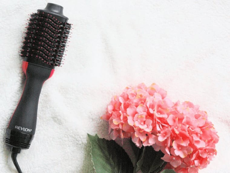 How To Straighten Curly Hair Without a Flat Iron