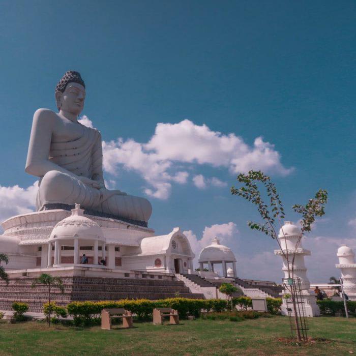 A Visit to The Recently Opened Dhyan Buddha Park in Amravati - Life and Its Experiments