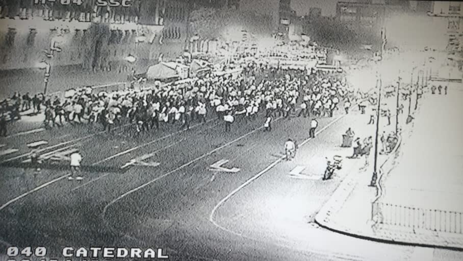 06:48 PrecauciónVial | Cerrada la circulación en Plaza de la Constitución de Corregidora a Moneda, por manifestantes. AlternativaVial Isabel la Católica y Eje Central.