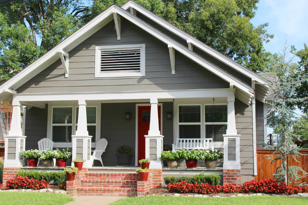 10 Things You Need to Know Before Buying an Older Home