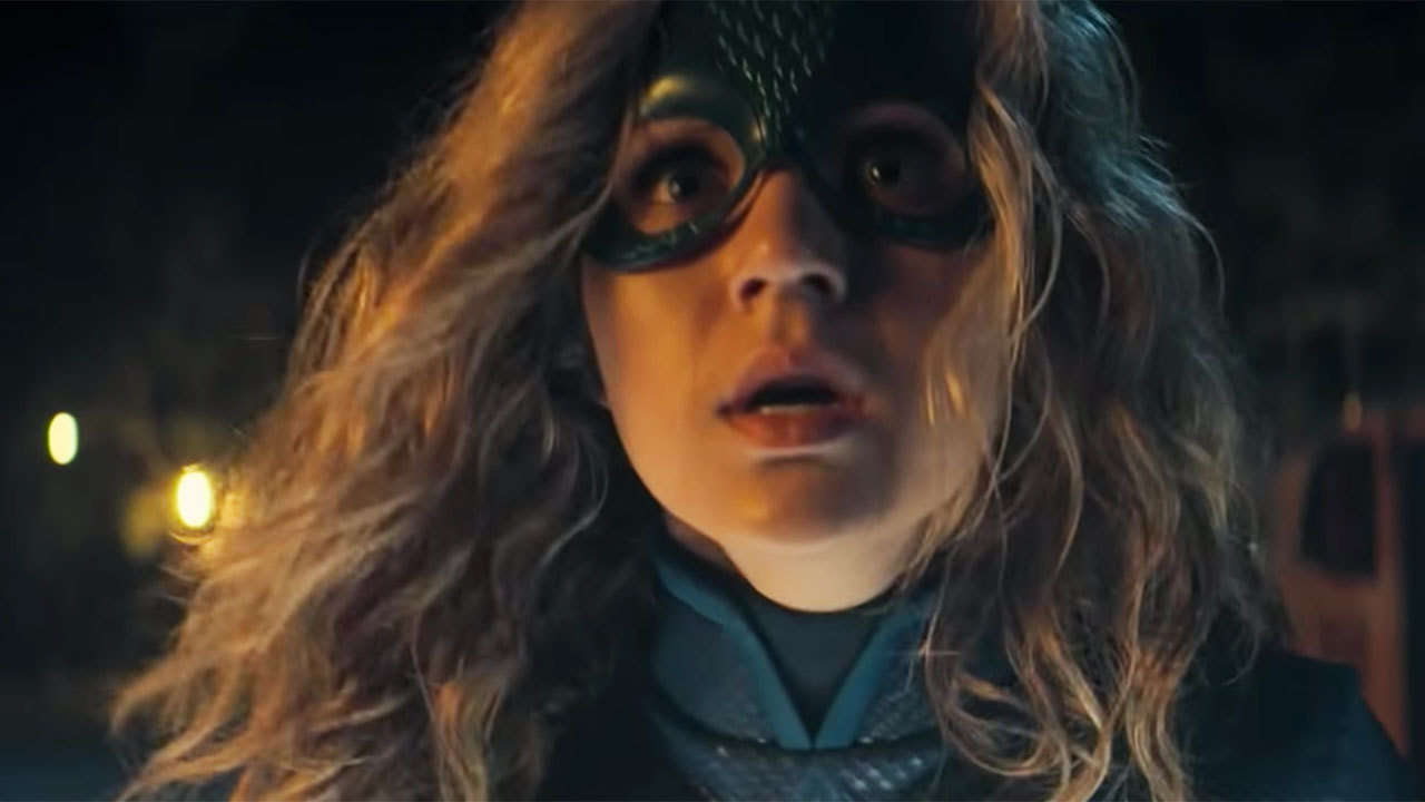 DC's Stargirl Gets Cosmic Origin Story In First Trailer From New Show