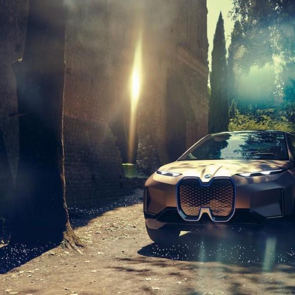BMW Presents The Future With The Piloted Electric Vision iNext