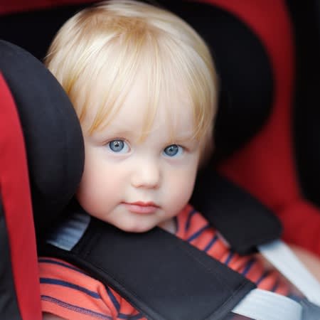 How to Choose a Safe Baby Car Seat