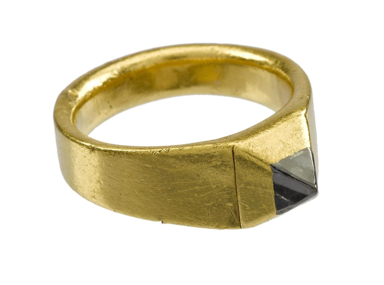 Gold and diamond finger ring, 14th Century, found in the garden of Holyrood Palace, Scotland. Museum of Scotland, Edinburgh.