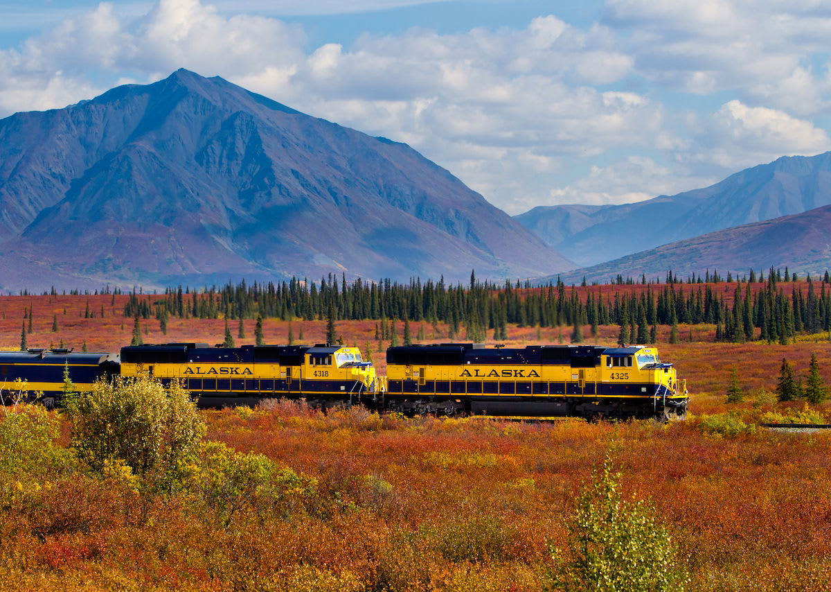 The best scenic train trips to see fall foliage in the US
