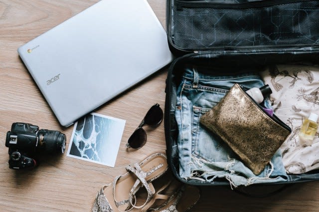 Travel Essentials: 5 Things you must carry in your travel bag